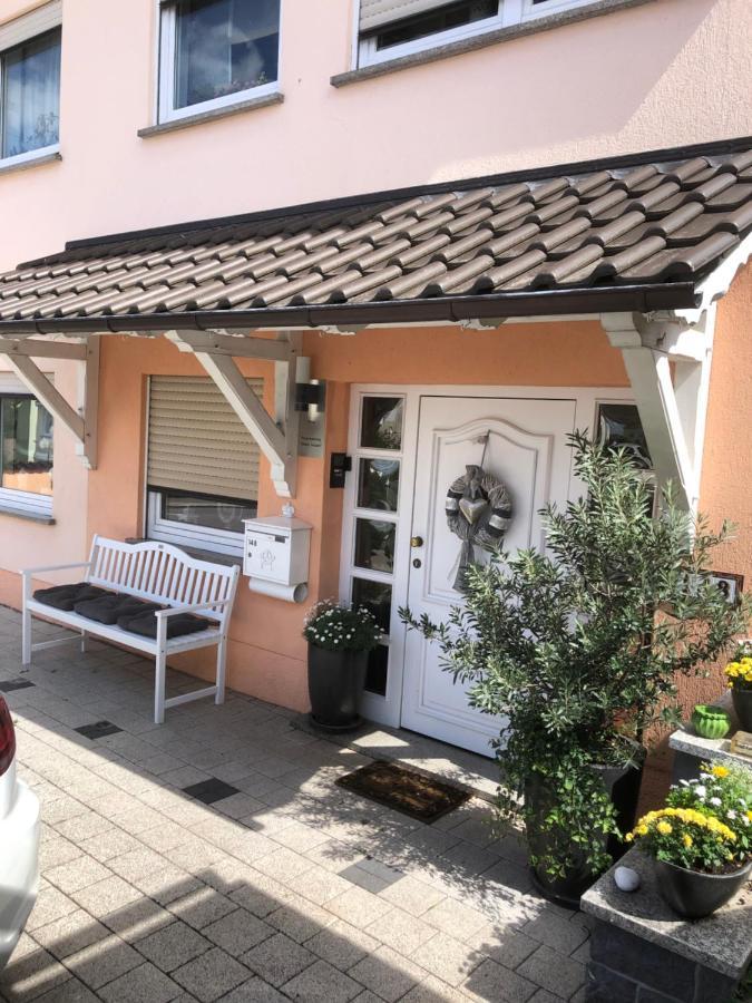 Kleine Auszeit Apartment Neunkirchen  Luaran gambar